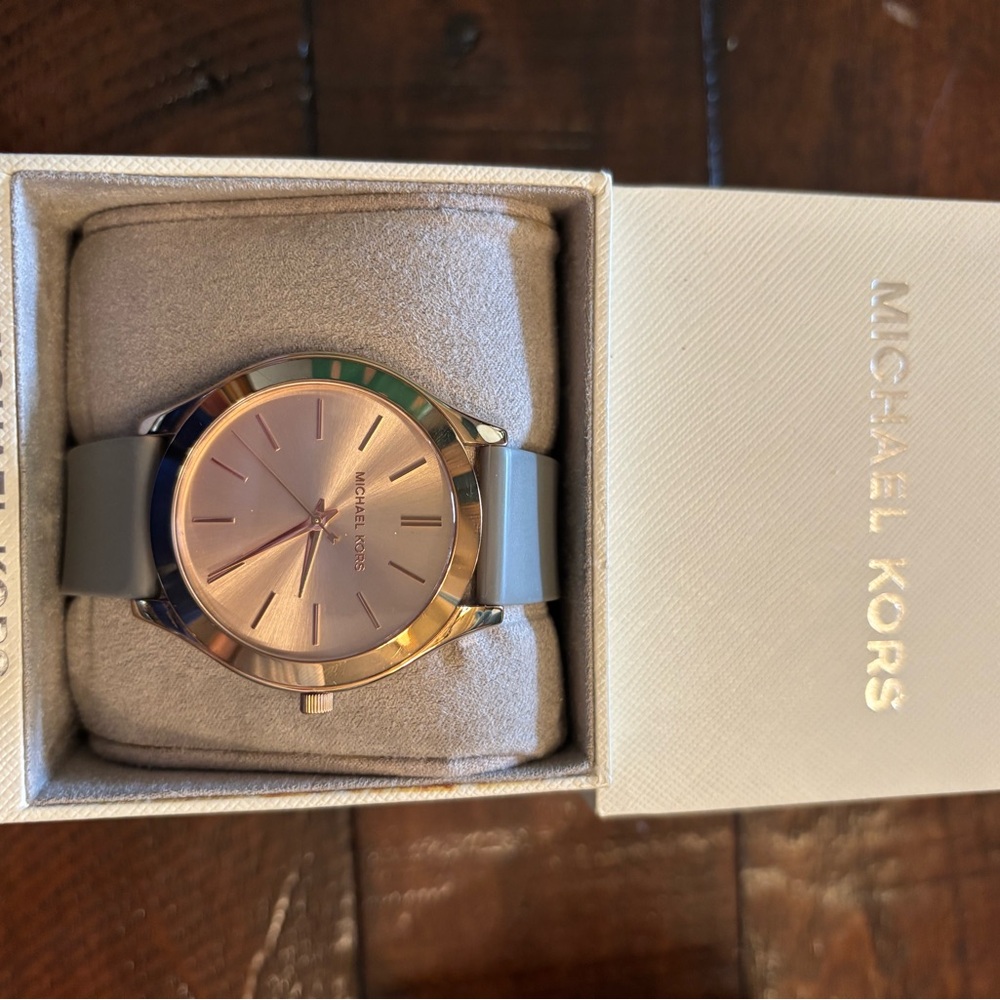 Michael Kors Gold and Gray Watch - Picture 2 of 3